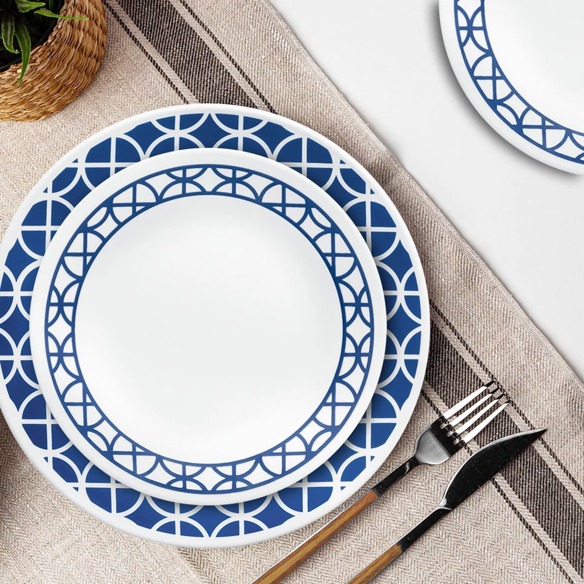 Corelle® Cobalt Circles 12-piece Mugless Dinnerware Set, Service of 4